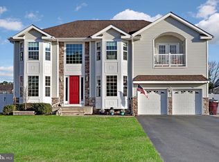 350 Columbus Cir SE, Bayville, NJ 08721