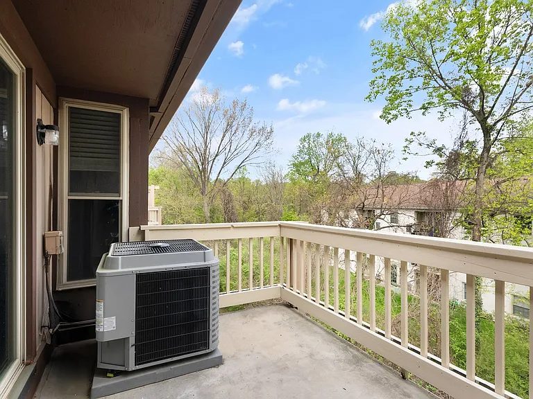 8511 Barrington Ct #S — Photo 15
