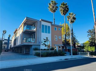 11815 W Holly Way, Valley Village, CA 91607