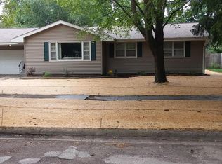 218 W Alden Pl, Dekalb, IL 60115