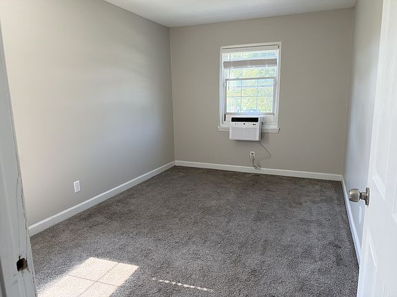 4th image of 1410 Brewer Rd #1420-A
