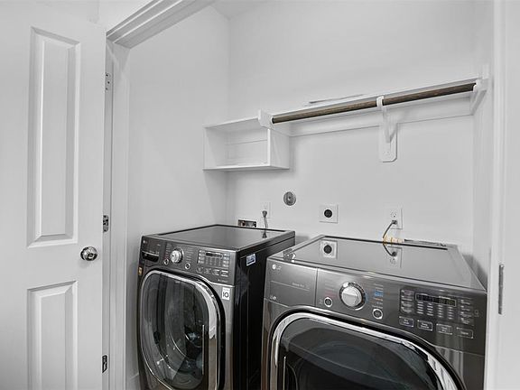 5th image of 2218 McGowen St