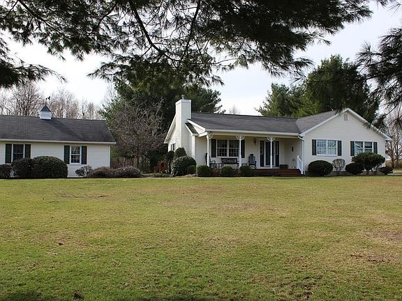 2nd image of 143 Hills Creek Dr