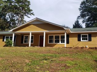402 Charing Cross Rd, Taylors, SC 29687