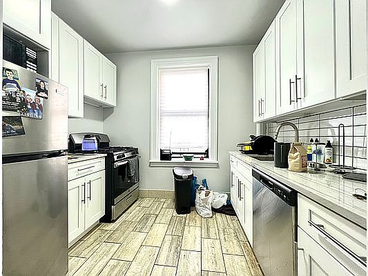5th image of 30-15 33rd St #62