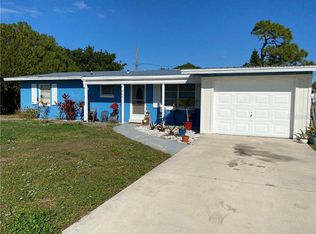 466 Blossom Ave NW, Port Charlotte, FL 33952