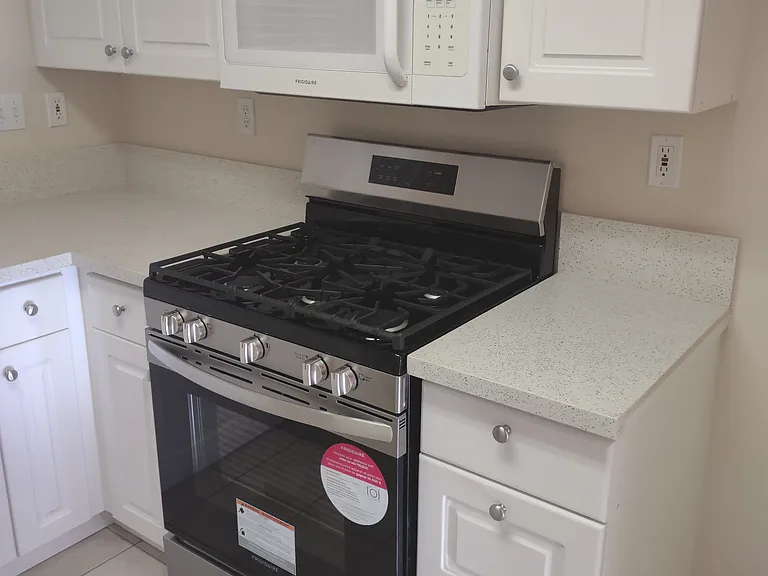 1061 Mountain View Dr — Photo 13