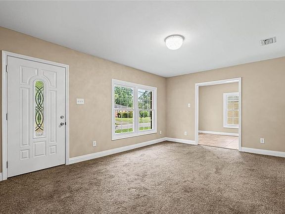 3rd image of 153 Poydras Ave
