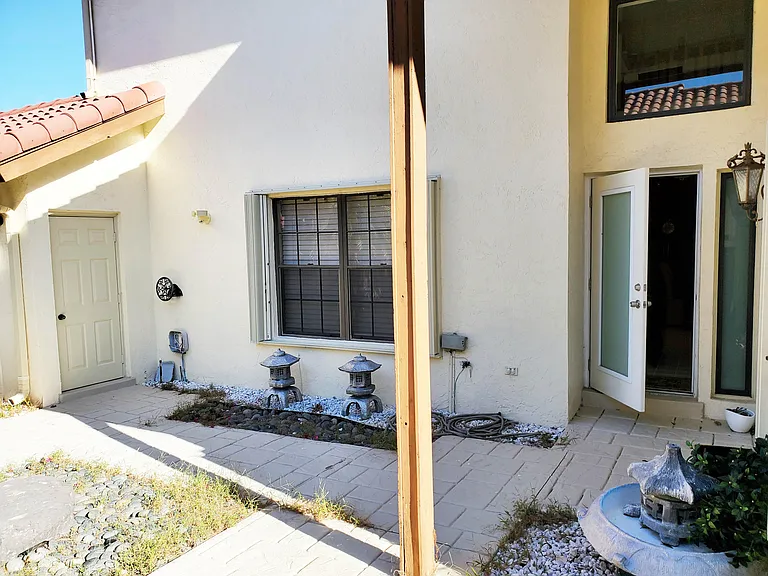 21742 Club Villa Ter — Photo 35