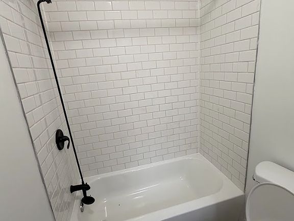 5th image of 3204 Cecil B Moore Ave Floor 1