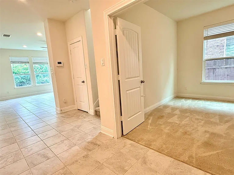 2101 Split Diamond Way #40 — Photo 9