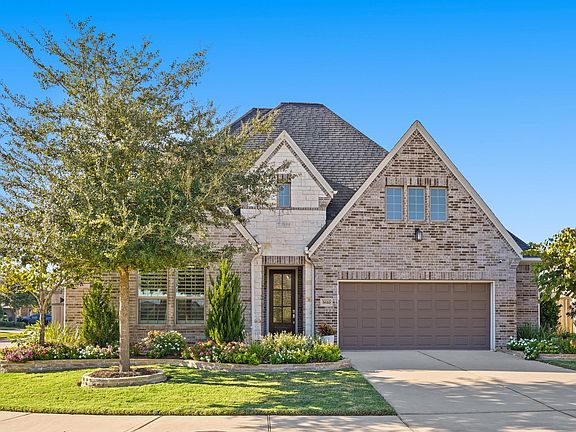 2nd image of 5610 Crescent Ridge Ct