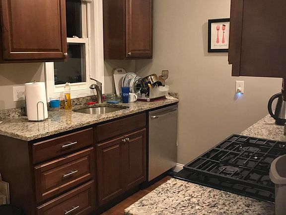 4th image of 28 William St #1FA
