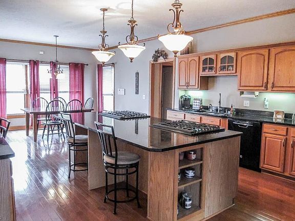 4th image of 10076 Brookfield Dr