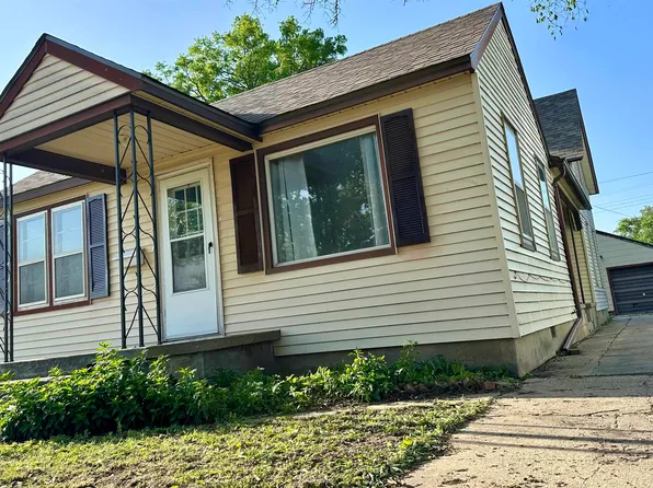 963 E 5th St, Russell, KS 67665