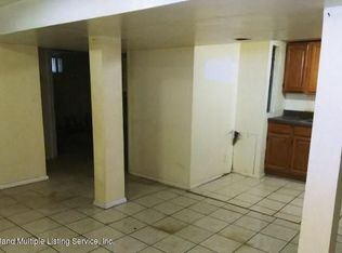 48 Eadie Pl, Staten Island, NY 10301
