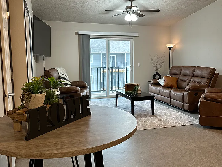 Heritage Townhomes and Apartments — Photo 40