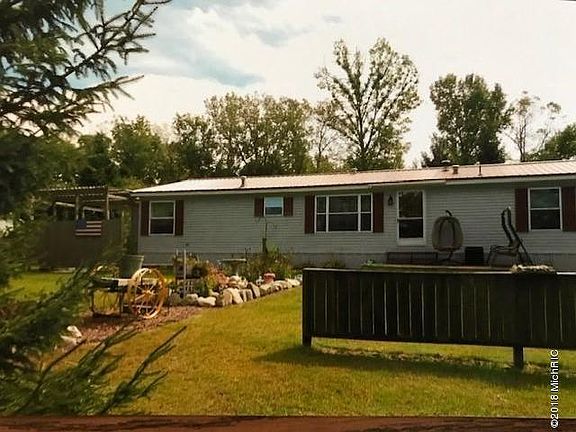 2nd image of 65020 White Pine Dr