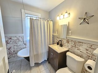 (Undisclosed Address), New Britain, CT 06051