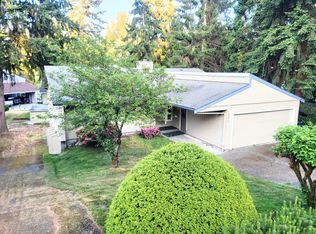 20014 1st Pl SW #UPR, Seattle, WA 98166