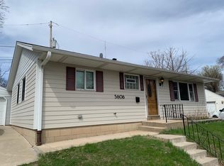 5606 W Roder Ct, Milwaukee, WI 53208