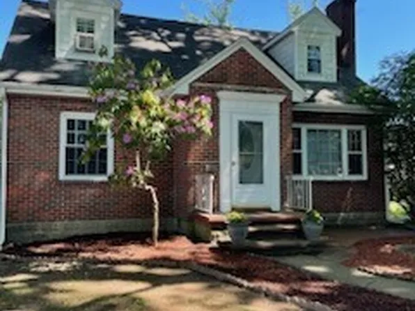 114 19th St, Dunbar, WV 25064