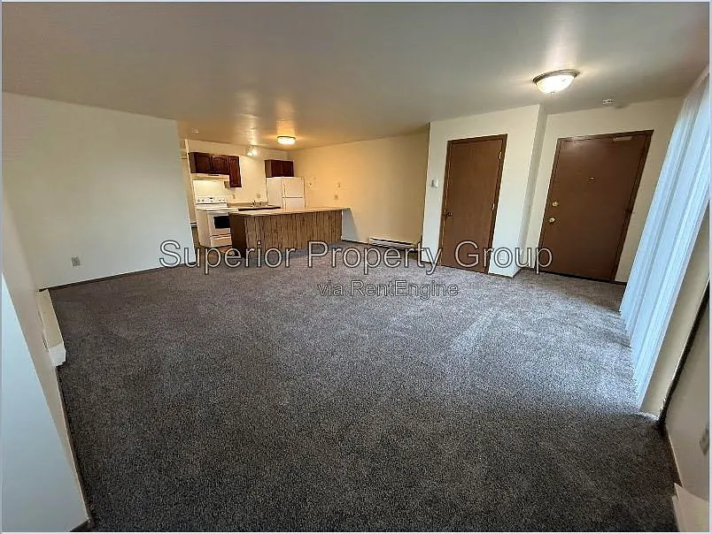 Studio, 1.0 bath, $950 — Photo 3
