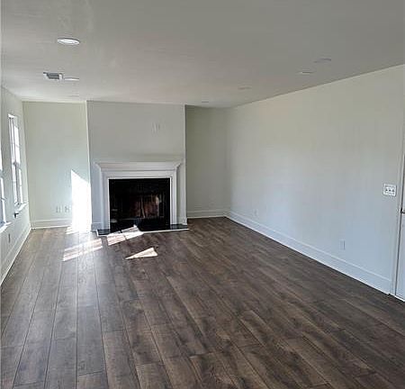 5th image of 1149 Grandview Cir