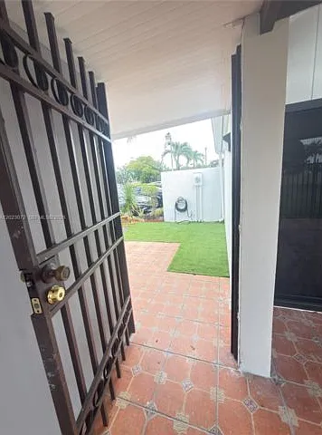 2560 SW 122nd Ct — Photo 15