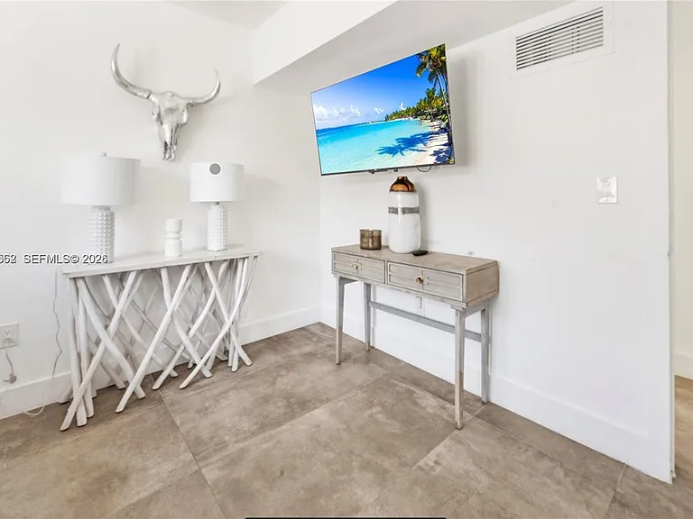 7525 Buccaneer Ave — Photo 23
