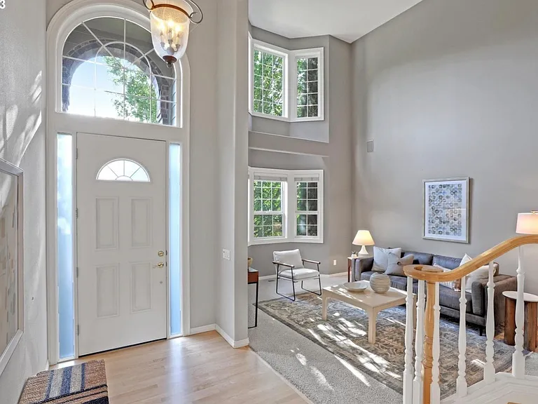13819 NW Falconridge Ln — Photo 3