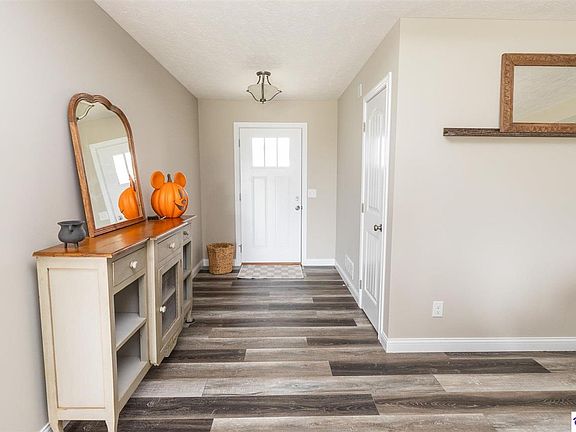 3rd image of 604 Tristan Ln