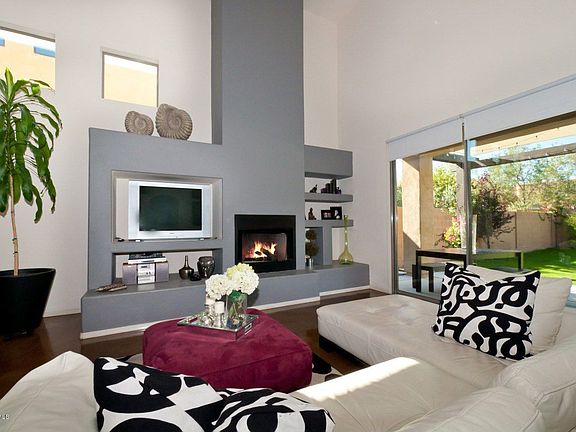 3rd image of 2539 N Blue Willow Trl