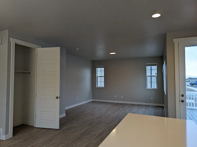 1407 N 3500 W — Photo 8