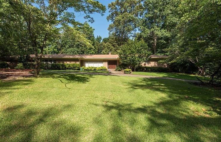 1st image of 504 Oakdale Dr