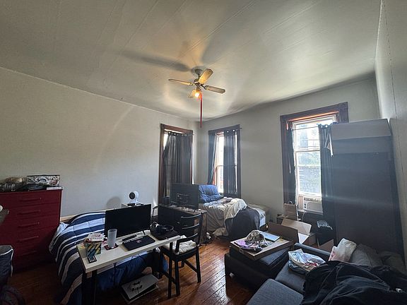 4th image of 2357 Wheeler St Unit 1