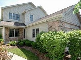 804 Village Rd, Crystal Lake, IL 60014