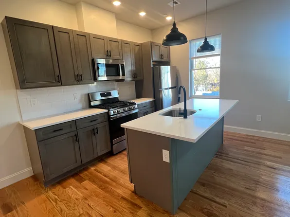 151 Crescent St, Waltham, MA