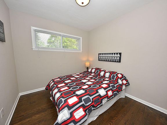 3rd image of 7839 W Bradley Rd