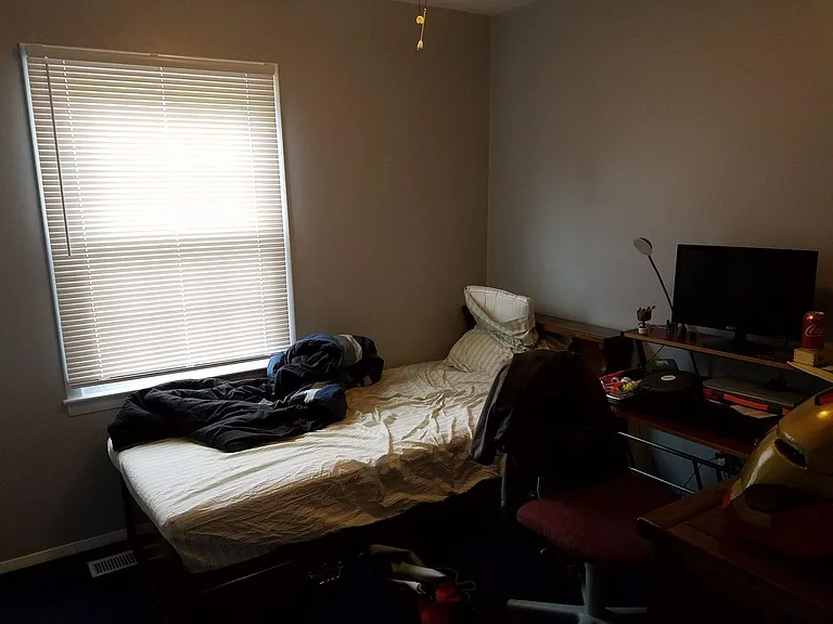 Wellesley - 2804 — Photo 30