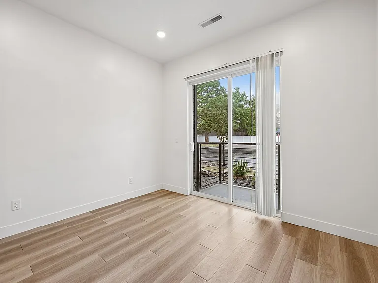 Wasatch View Apartments — Photo 47