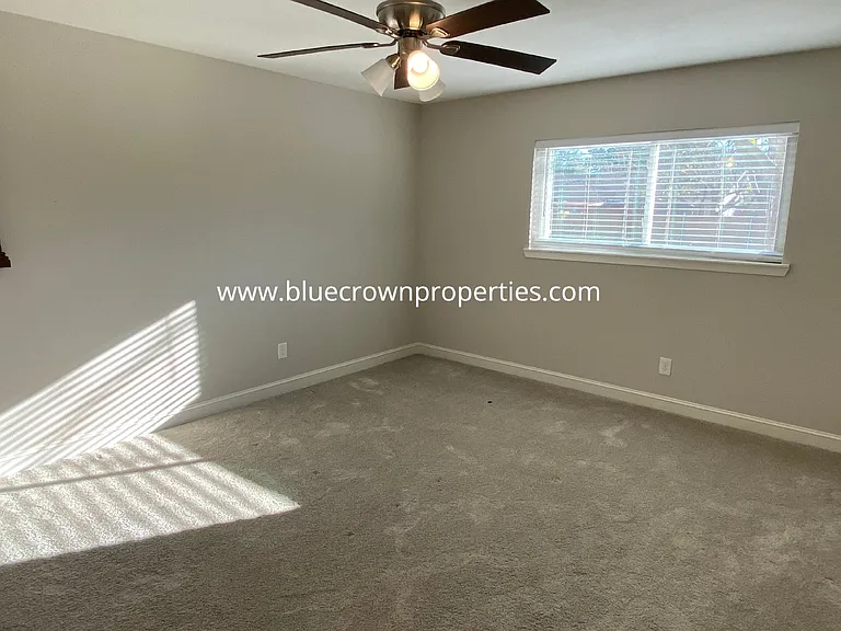 2032 Kings Rd — Photo 6