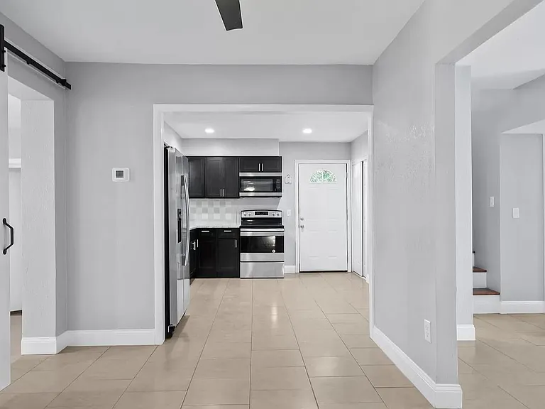 25027 Holden Dr — Photo 21