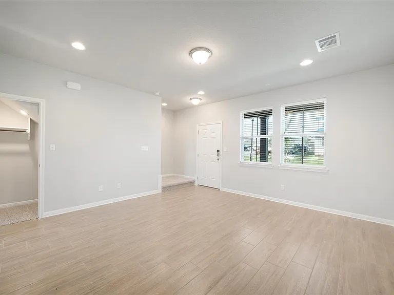 2045 Arendale Dr — Photo 22