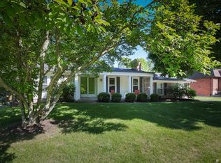 225 San Angelo Dr, Chesterfield, MO 63017