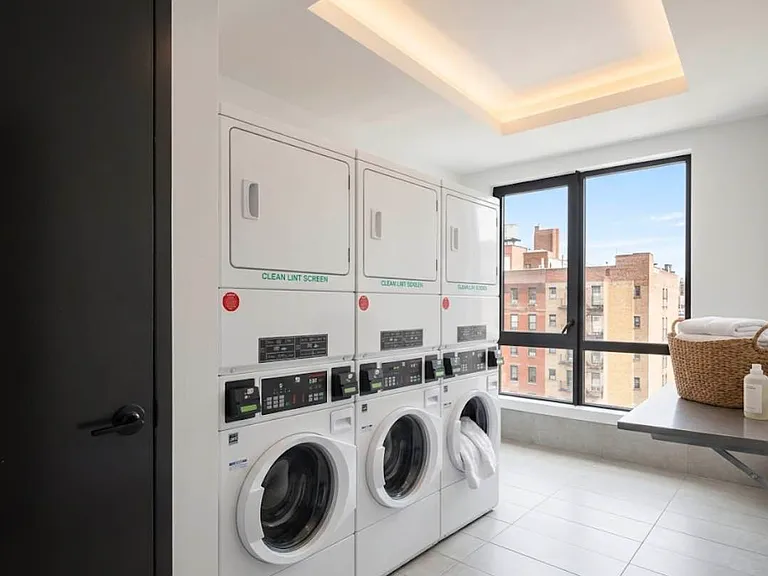 5 Withers St #4D — Photo 10