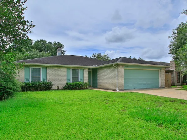 18531 Lippizaner Dr, Cypress, TX 77433