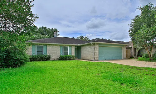 18531 Lippizaner Dr Photo 1