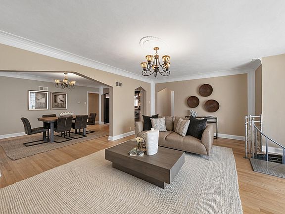 4th image of 7943 Delmar Blvd #1F