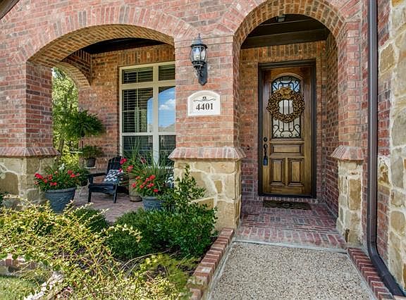 3rd image of 4401 Culross Ln